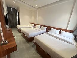 HOTEL RUDRAKSH
