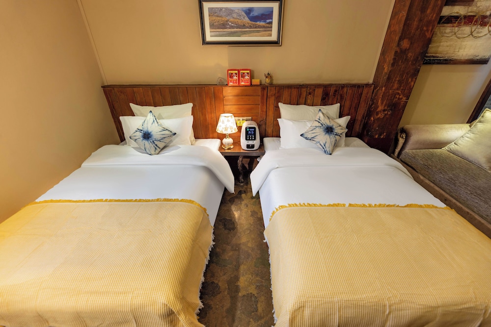 Daocheng Yading Shiruo Hotel