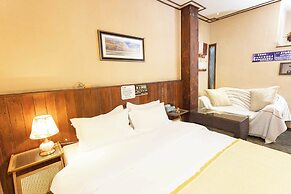 Daocheng Yading Shiruo Hotel