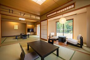 Yamanaka Onsen KAJIKASO