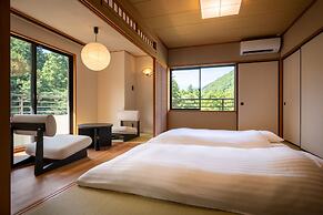 Yamanaka Onsen KAJIKASO