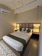 KALOS HOTEL
