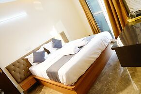 Royal Suites