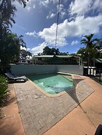 Agnes palms motel