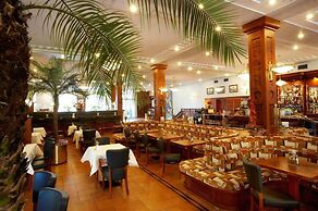 Hotel Avion