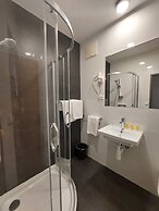 Hotel Avion