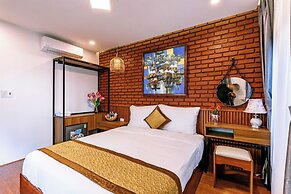 Nana House Homestay
