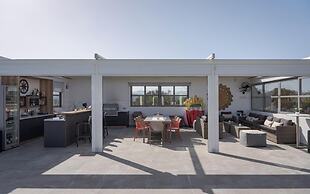 Ema's Guest House
