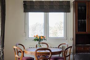 Ema's Guest House