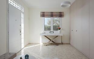 Ema's Guest House