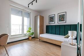 Zeus Apartments
