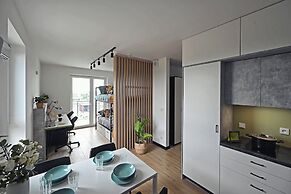Zeus Apartments