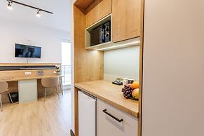 Zeus Apartments