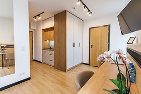 Zeus Apartments