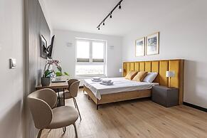 Zeus Apartments