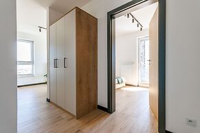 Zeus Apartments