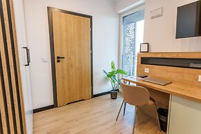 Zeus Apartments