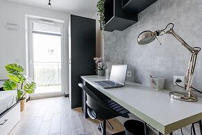 Zeus Apartments