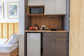 Zeus Apartments