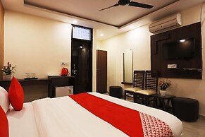 Hotel Mona Regency