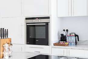 Waterfront 3BR with Marina View at DEC