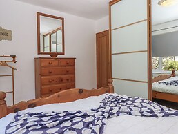 8 Chestnut Drive