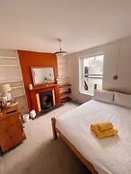 Charming Brighton Townhouse