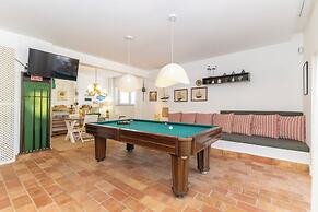 Laranjal Farm House