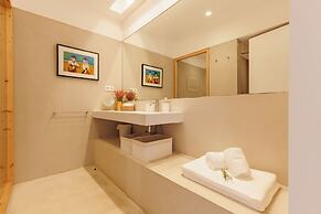 Laranjal Farm House