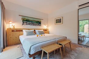 Laranjal Farm House