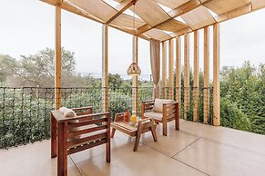 Laranjal Farm House