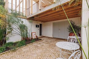 Laranjal Farm House