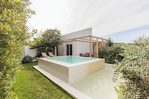 Laranjal Farm House