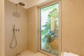 Laranjal Farm House