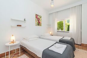 Laranjal Farm House