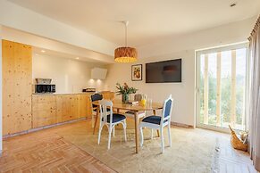 Laranjal Farm House