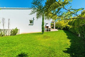 Laranjal Farm House