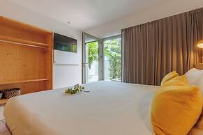 Laranjal Farm House
