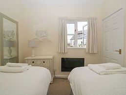 1 The Mews