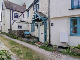 1 The Mews