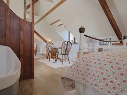 Apple Loft