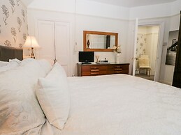 The Bolt Hole