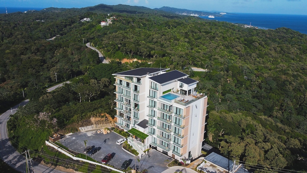 Arihini Deluxe Apartments