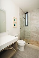 Arihini Deluxe Apartments