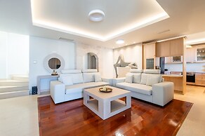 Bliss Villas Complex With Private Pool