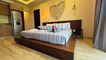 Meraki Luxury Condo by Marea