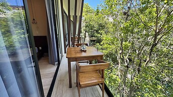 Meraki Luxury Condo by Marea