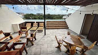 Meraki Luxury Condo by Marea