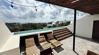 Meraki Luxury Condo by Marea