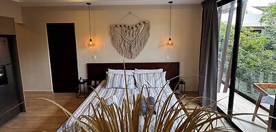 Meraki Luxury Condo by Marea